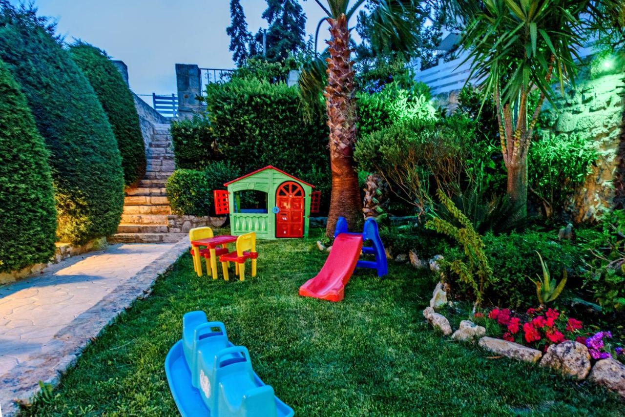 Elmyra Villa, Heated Pool & Walking To Beach, By Thinkvilla Gerani Chanion Esterno foto